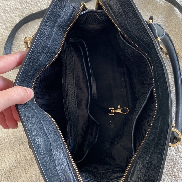 Michael Kors Medium Collins Bag - Picture 6 of 10